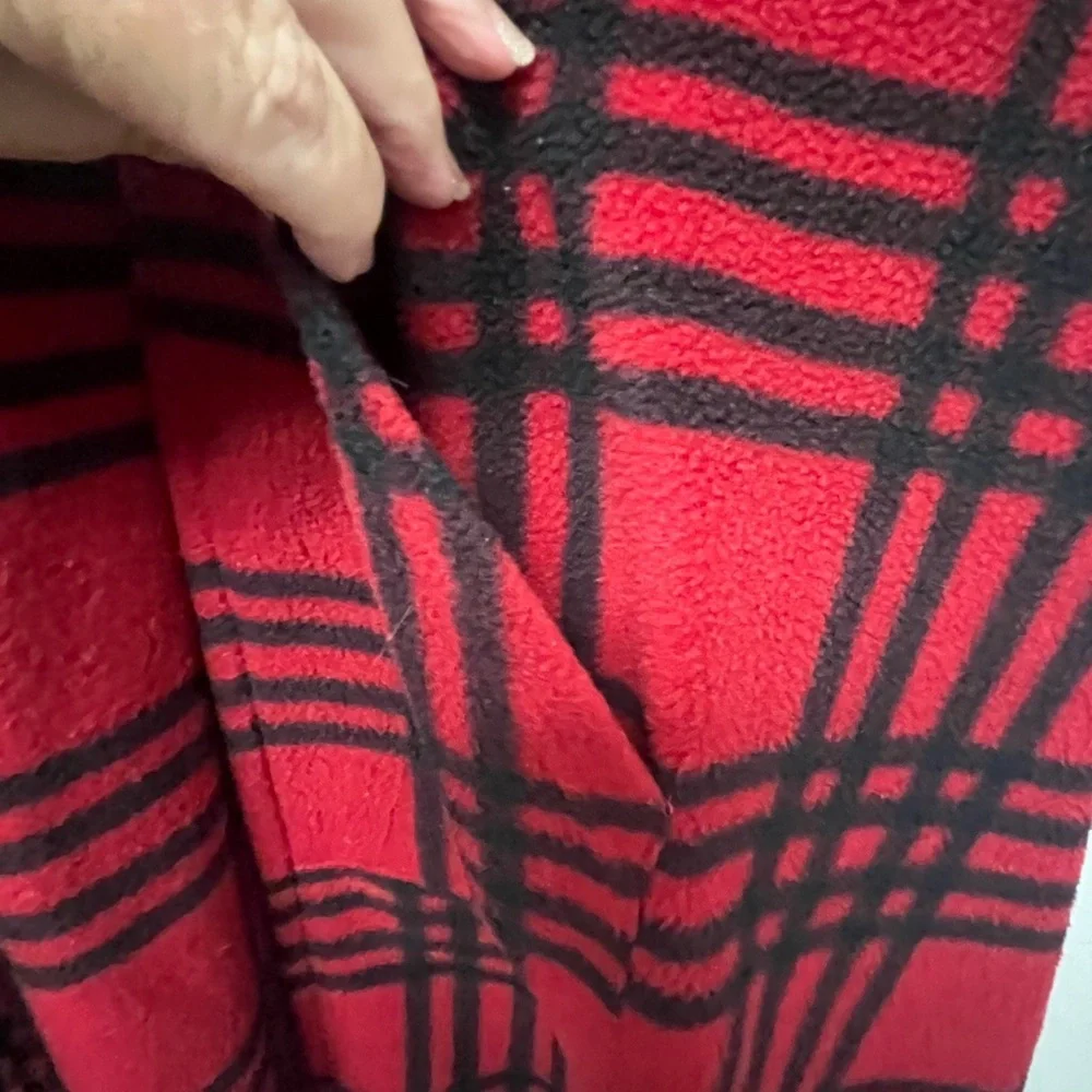 Moda Red and Black Plaid Poncho with Hood and Pockets - Picture 7 of 9